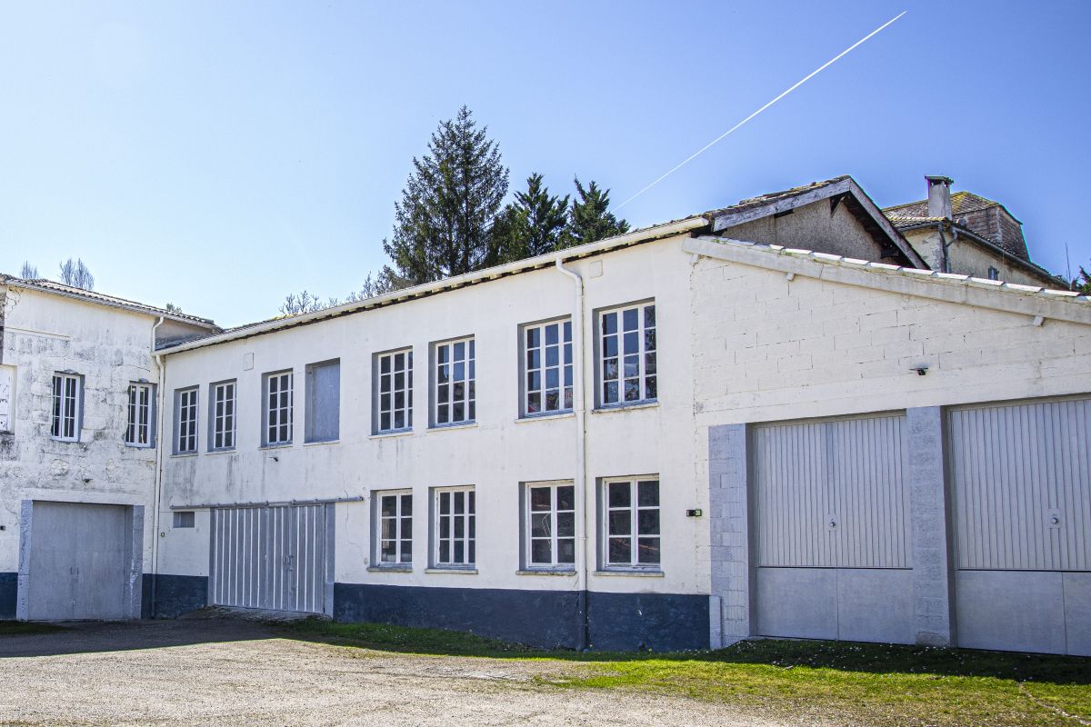 GARAGE / GARDE MEUBLE