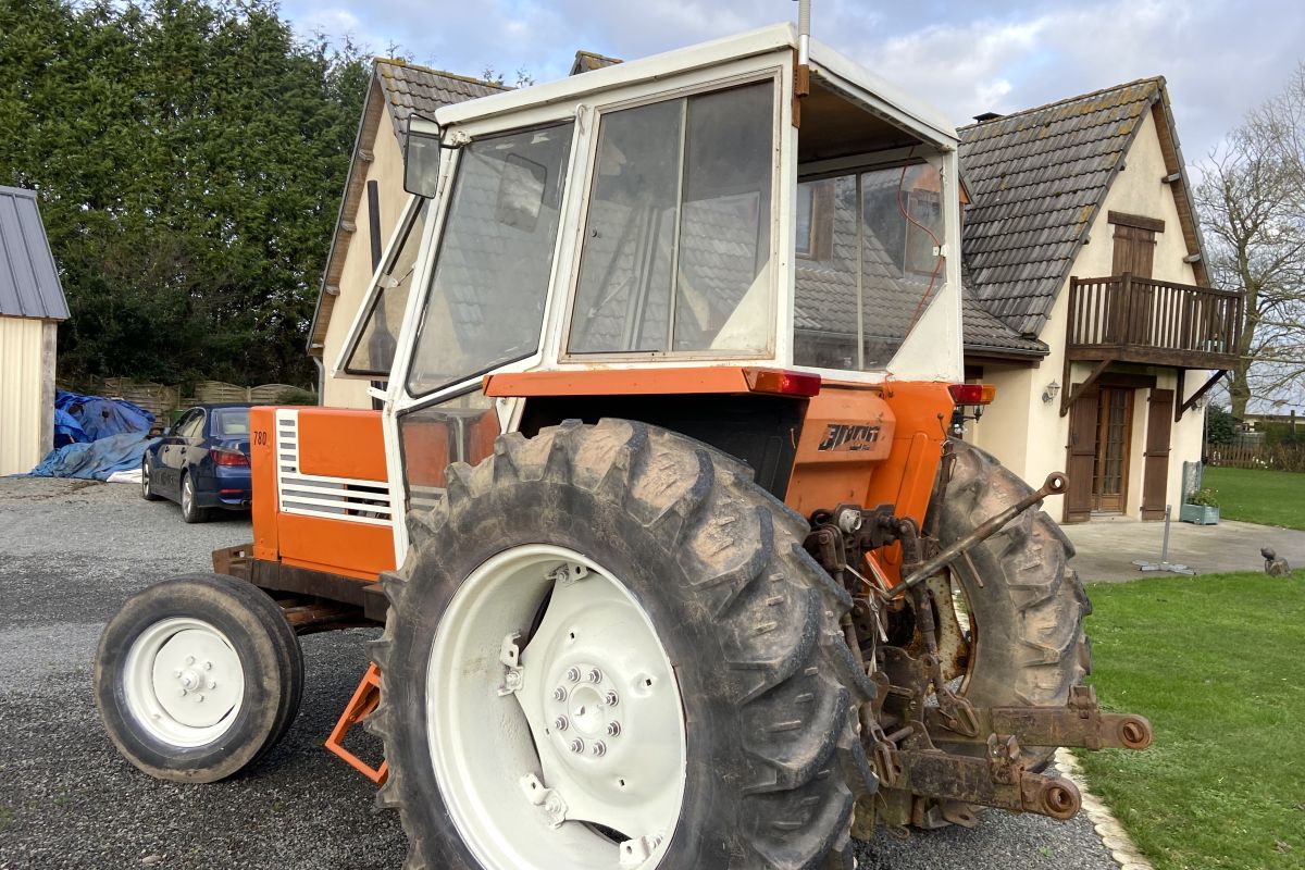 Photo 3 Tracteur FIAT Someca 780, restauré