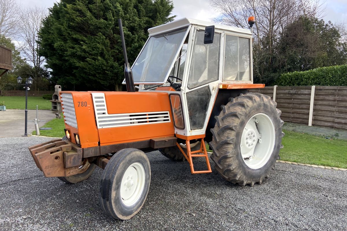 Photo 2 Tracteur FIAT Someca 780, restauré