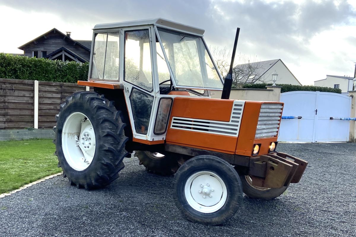 Tracteur FIAT Someca 780, restauré