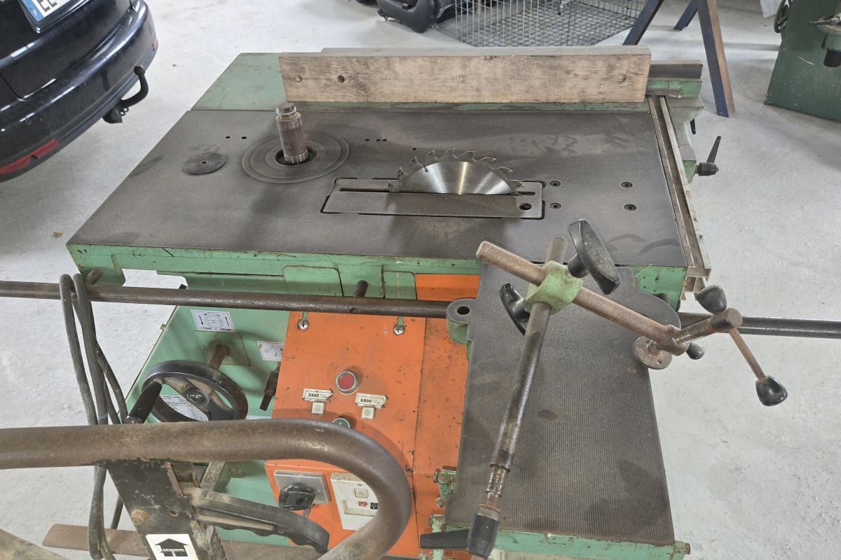 Photo 2 Machines à bois