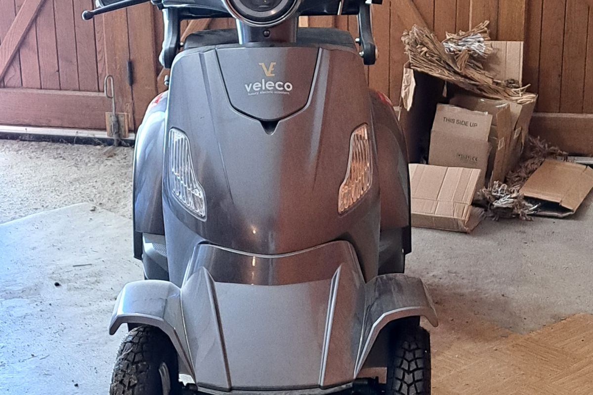 Scooter électrique VELECO 