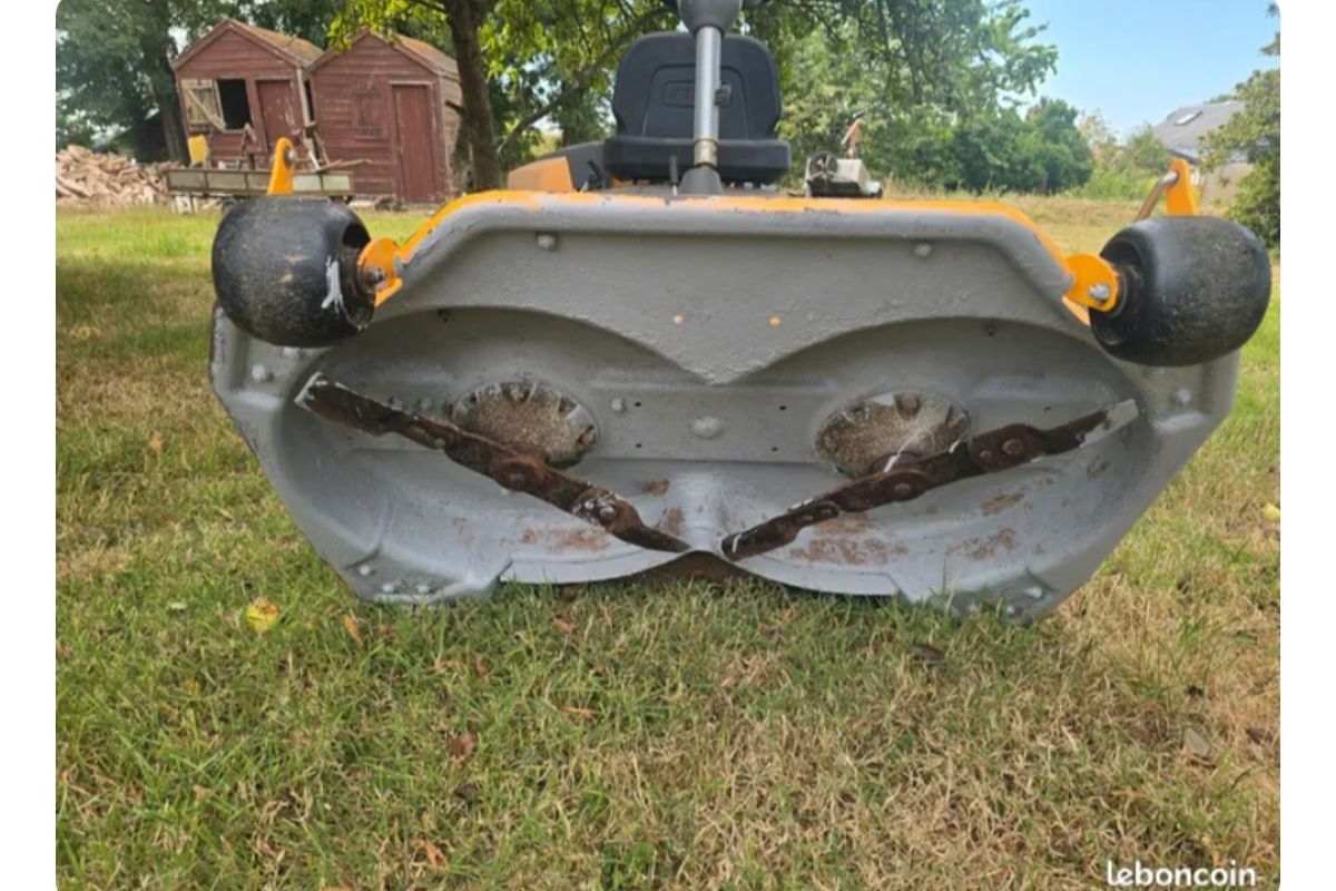 Photo 3 Tracteur tondeuse stiga Park 220
