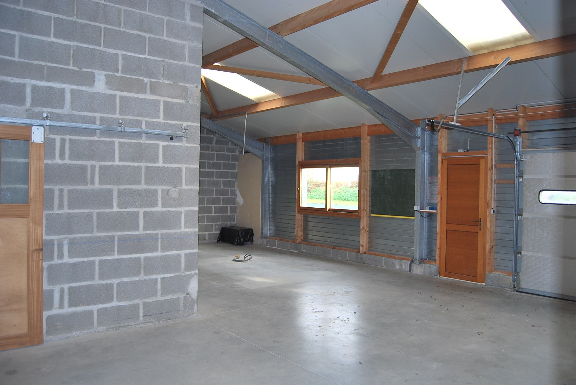 Photo 2 Tourville-sur-Sienne, loue atelier industriel...