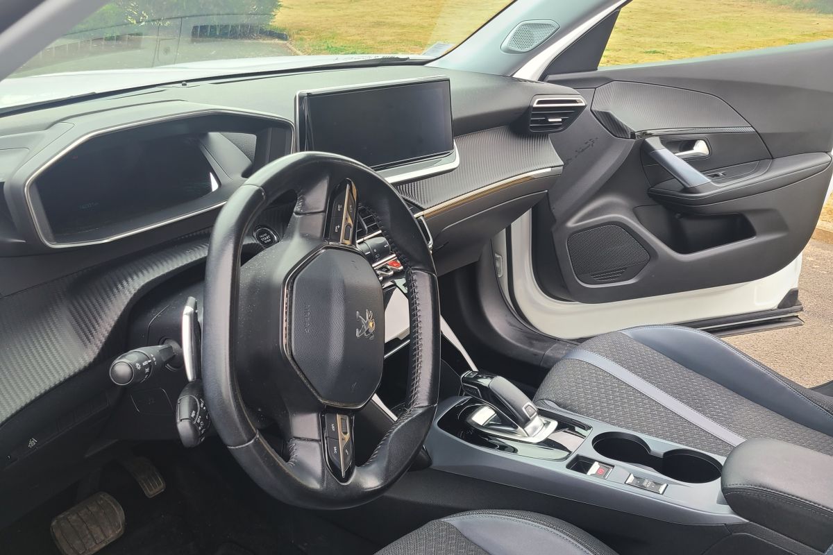 Photo 3 Peugeot 2008