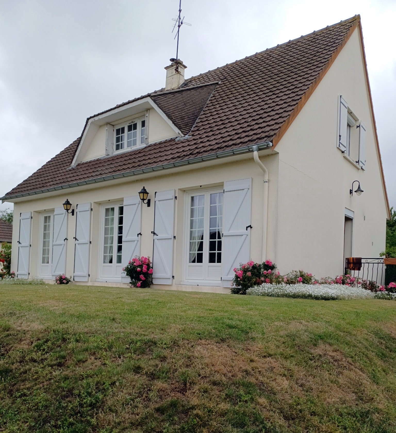 Bayeux, vends maison lumineuse...
