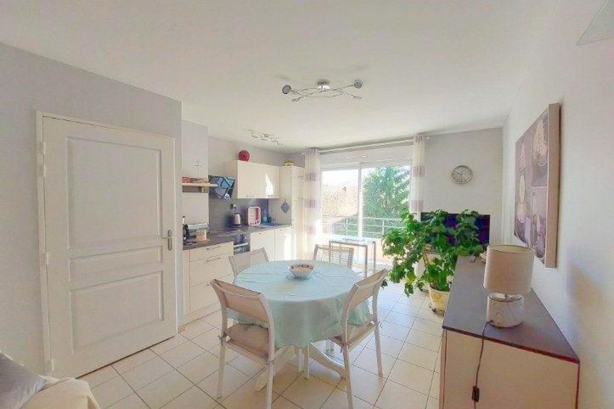 Appartement avec ascenseur et balcon