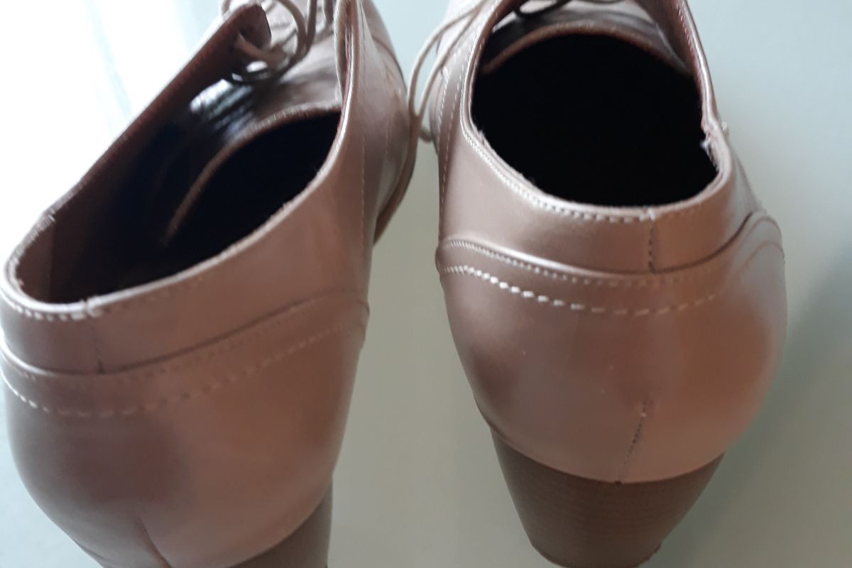 Photo 3 Chaussures P : 40 neuves