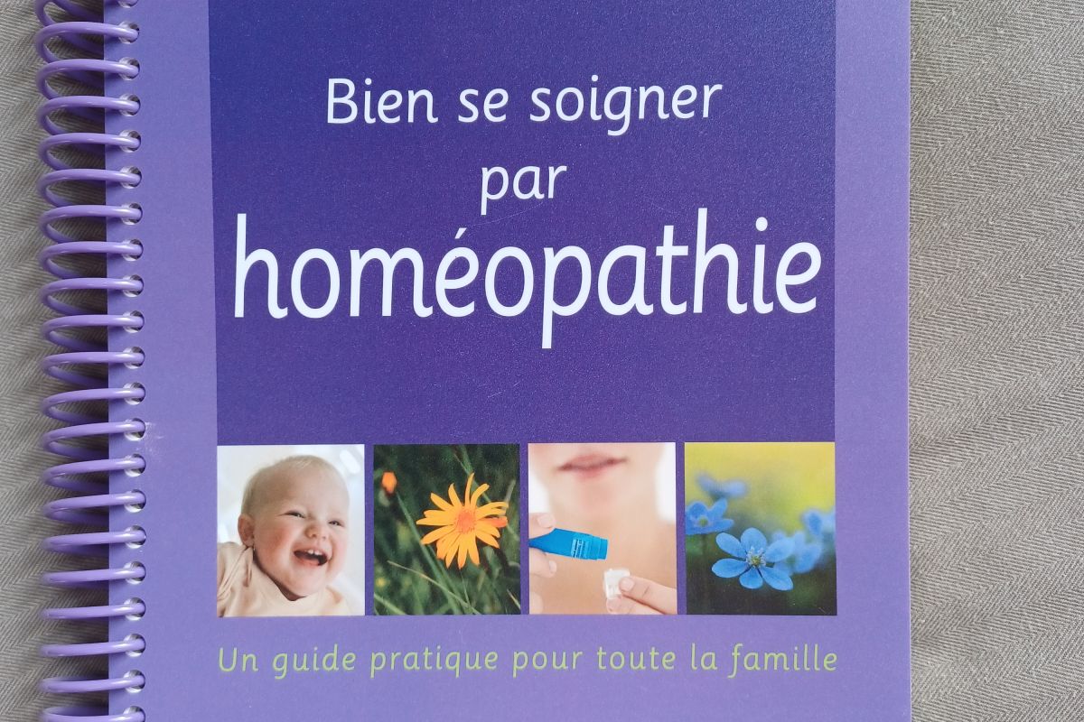 Grand livre sur l'Homéopathie neuf