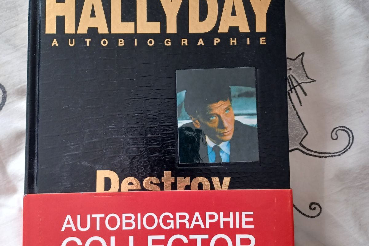 Livre NEUF : Autobiographie de Johnny