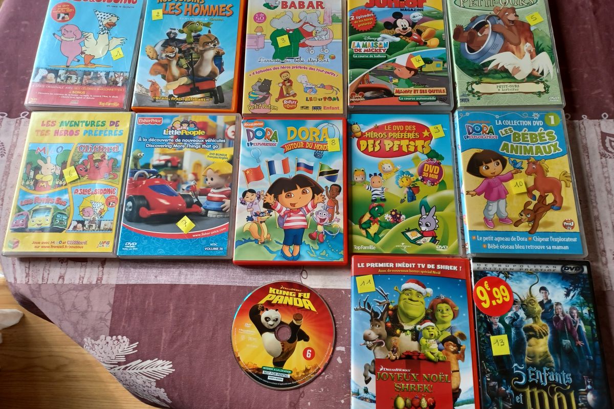 Photo 2 DVD pour enfants au choix