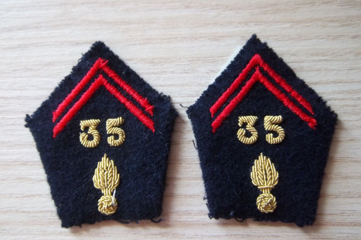pattes col 35e régiment d'infanterie collection militaire