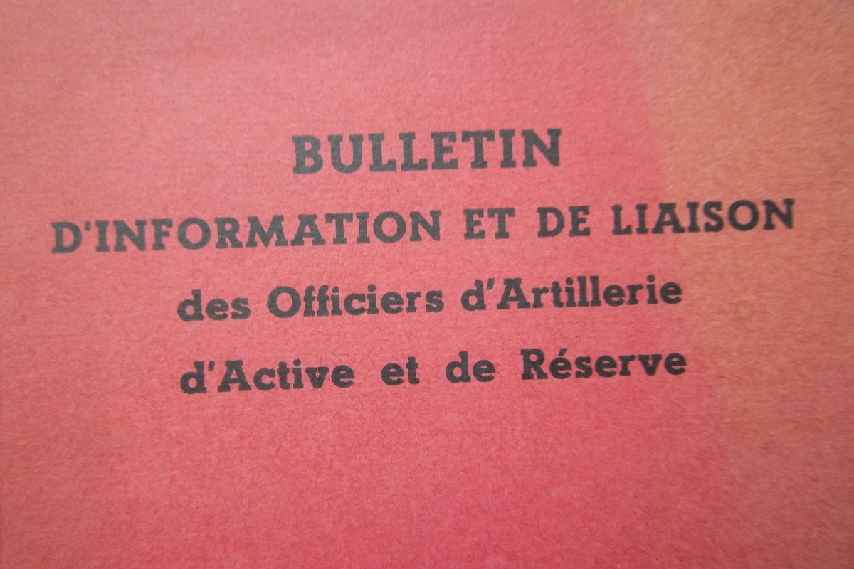 lot revues officiers artillerie années 50 collection militaire