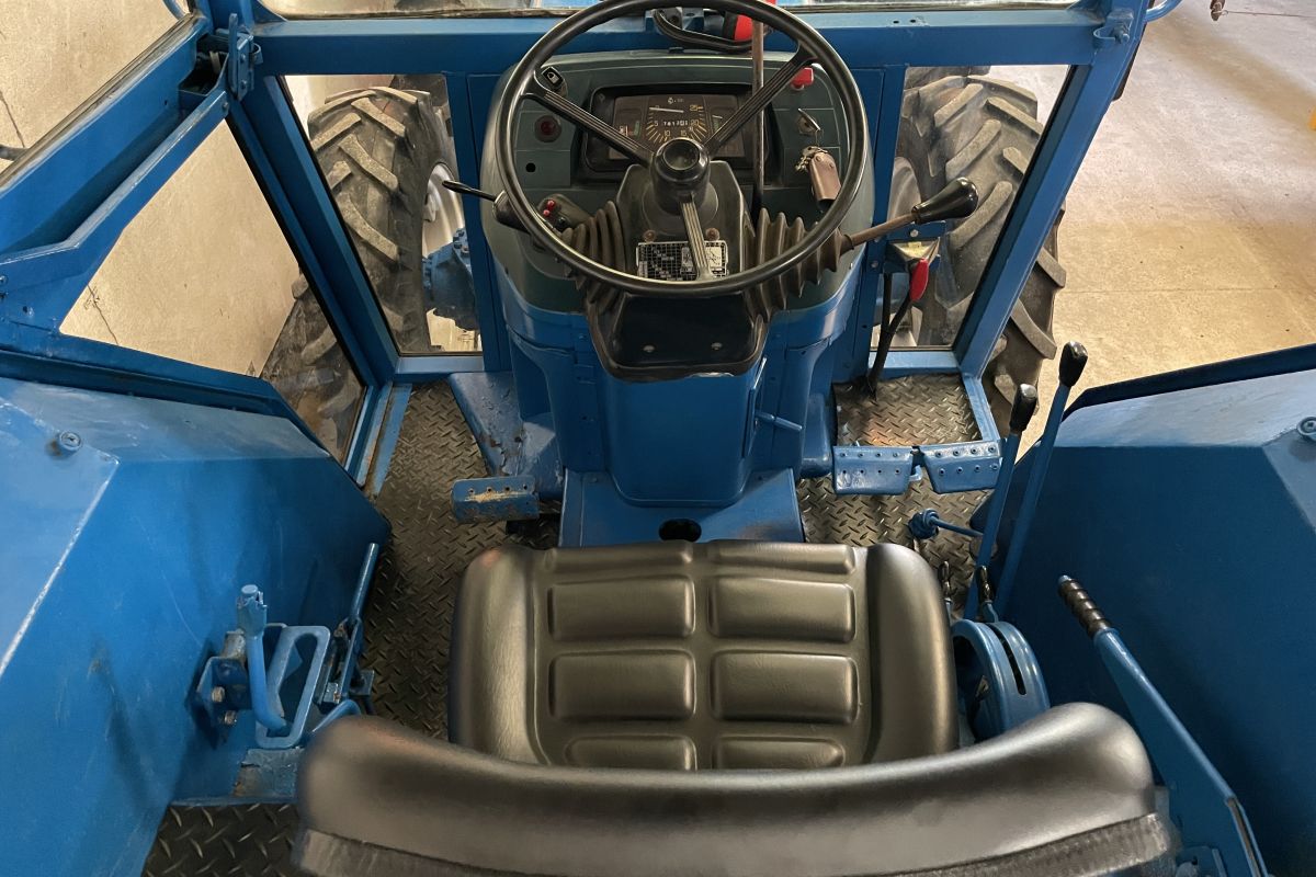 Photo 3 Tracteur Ford 4610