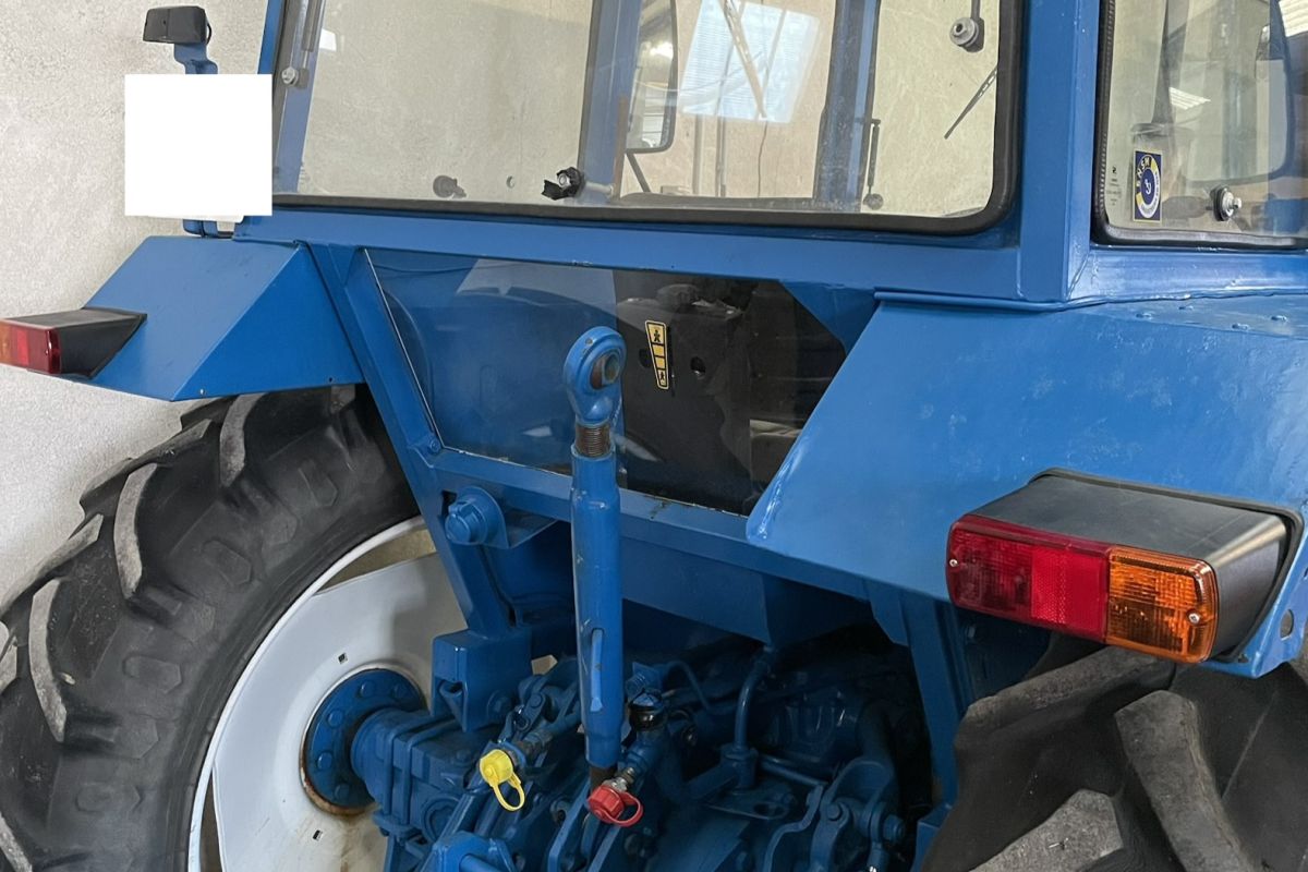Photo 2 Tracteur Ford 4610