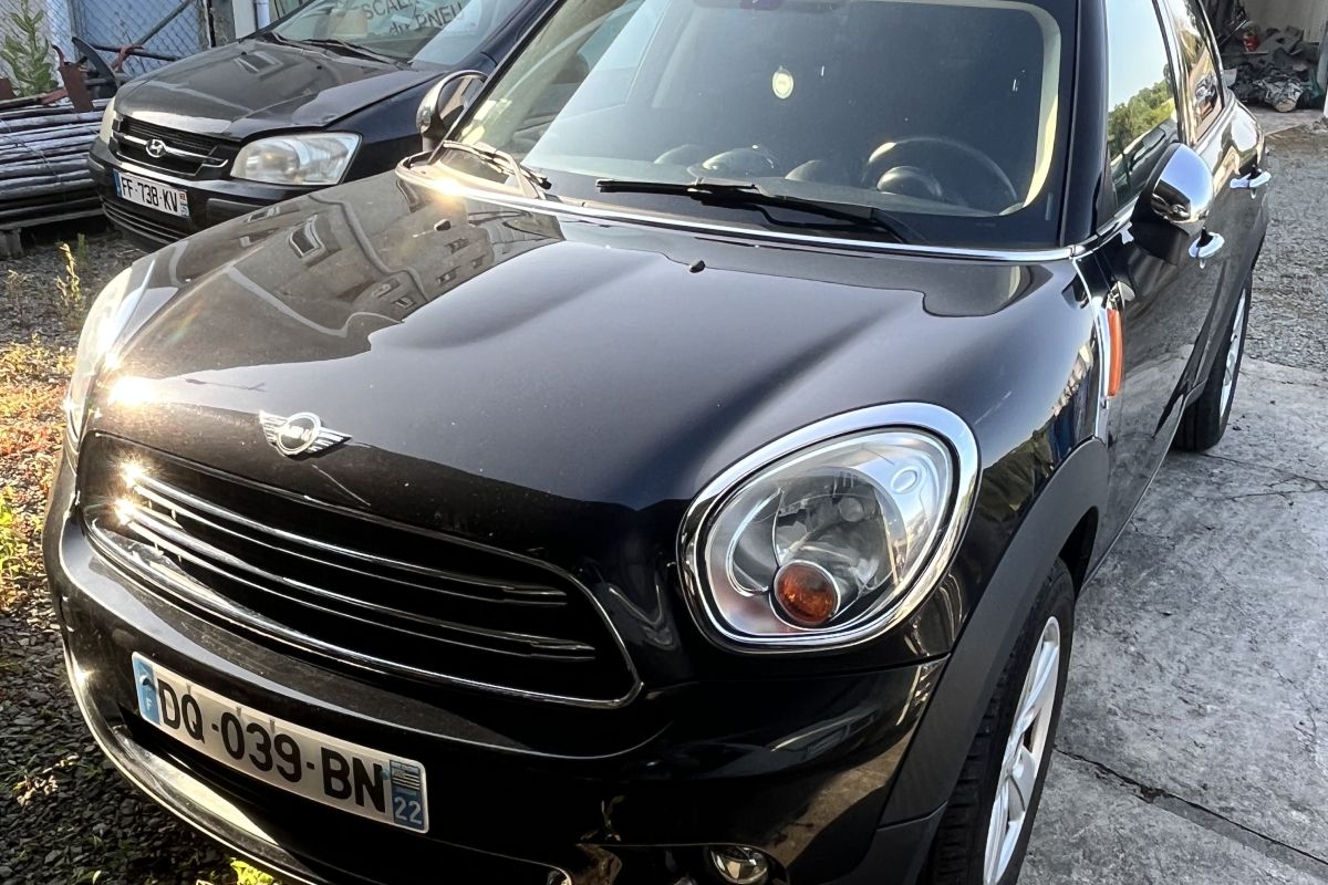 Mini Cooper Countryman 2.0 112cv Uniquement Pro