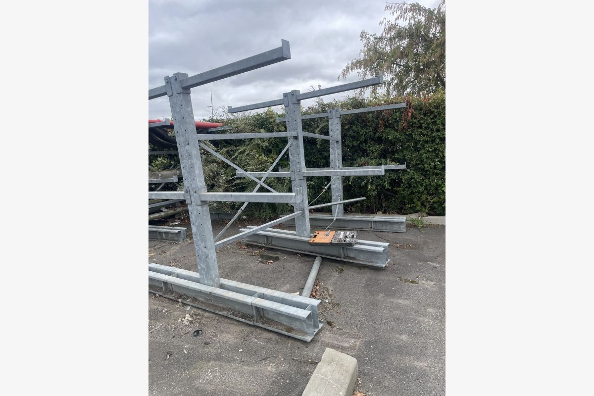 Cantilever