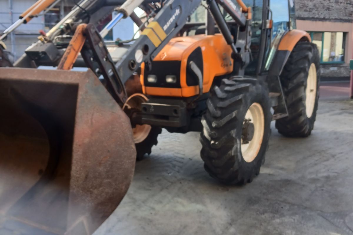Tracteur renault 