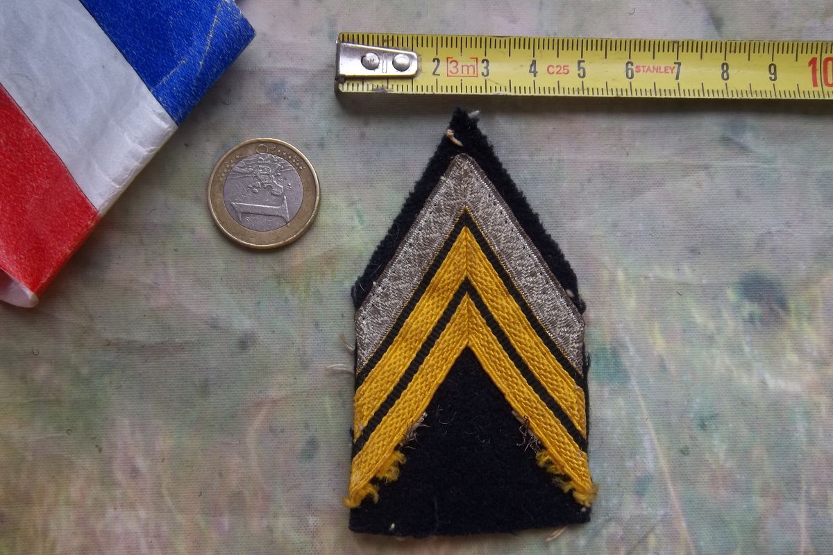 grade caporal-chef chasseurs alpins insigne galon