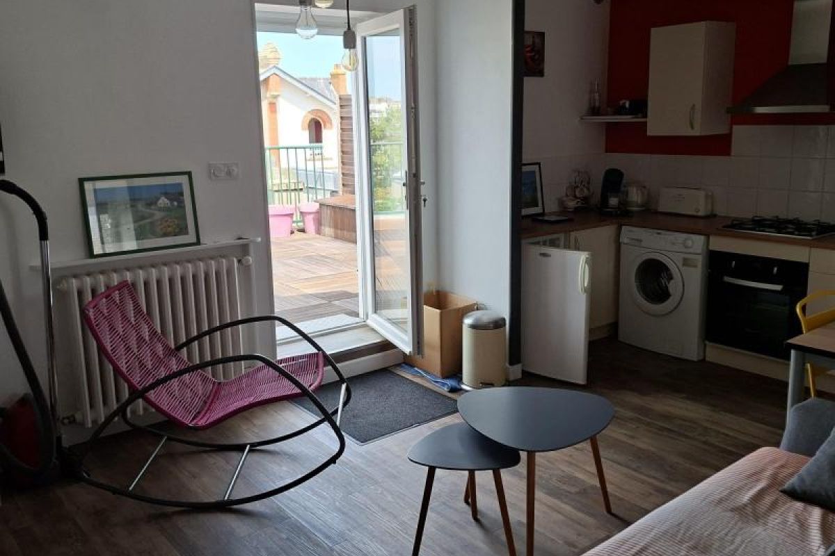Photo 2 APPARTEMENT F2 meublé