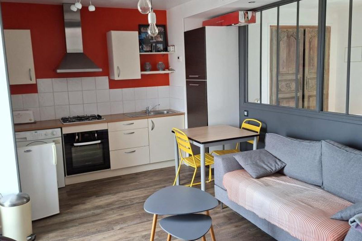 Photo 3 APPARTEMENT F2 meublé