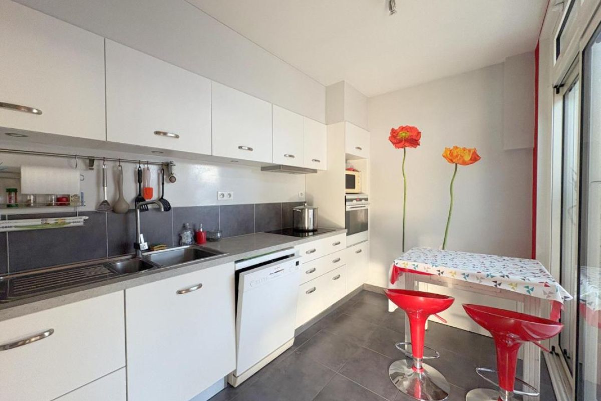 Photo 3 Appartement avec vue mer à 400 m de la plage