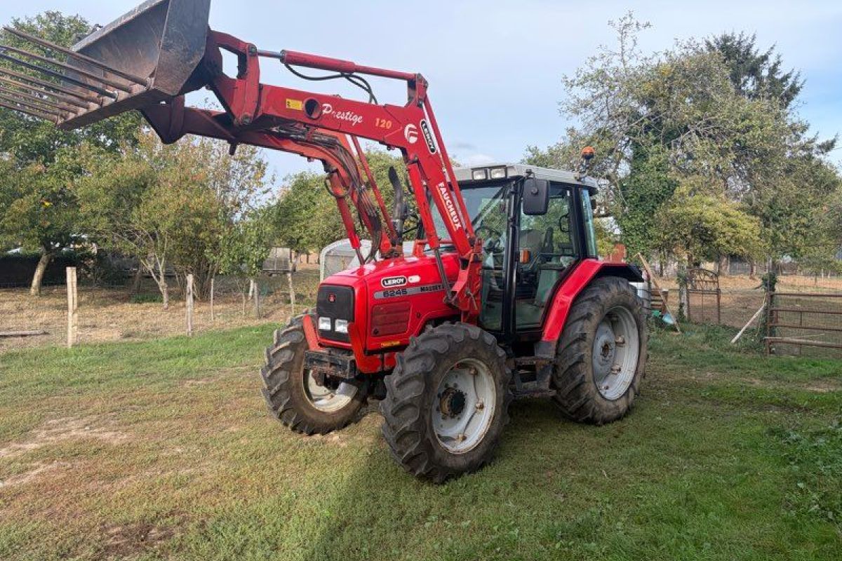 TRACTEUR MASSEY FERGUSON 6245 ANNEE 2002