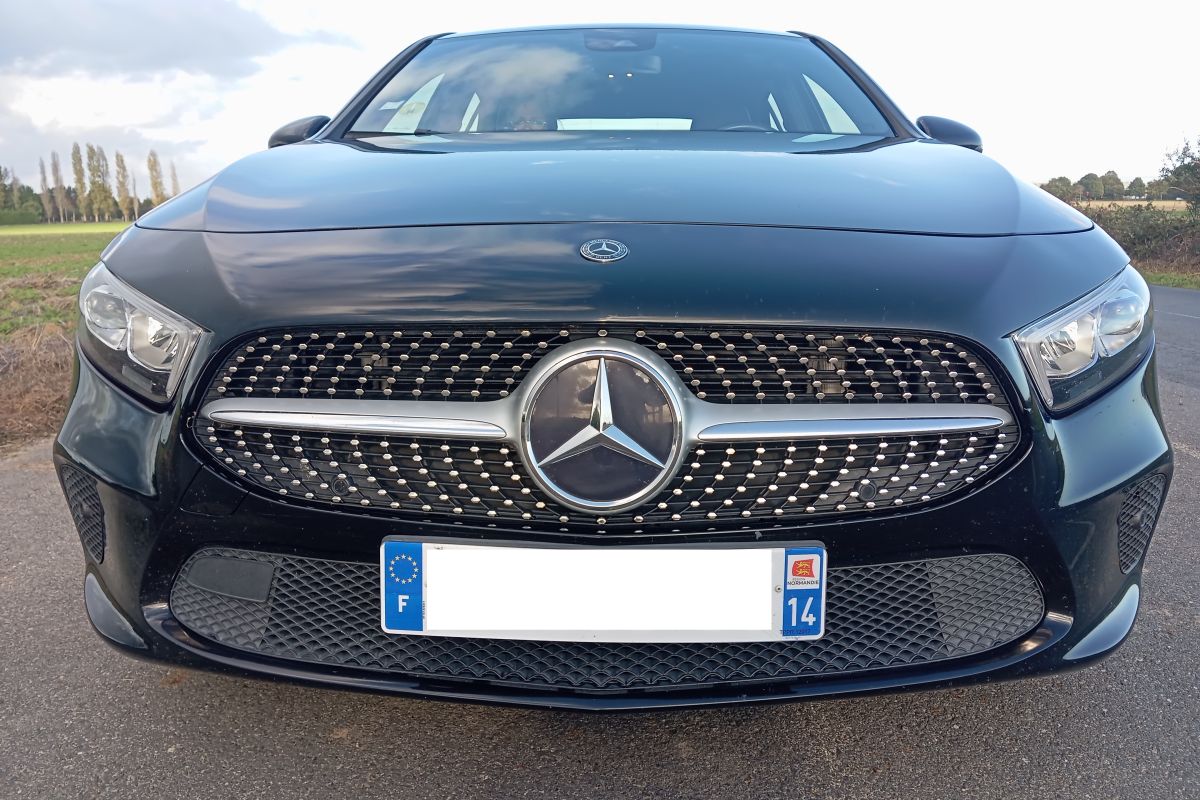 Vends MERCEDES CLASSE A 180D Progressive Line 