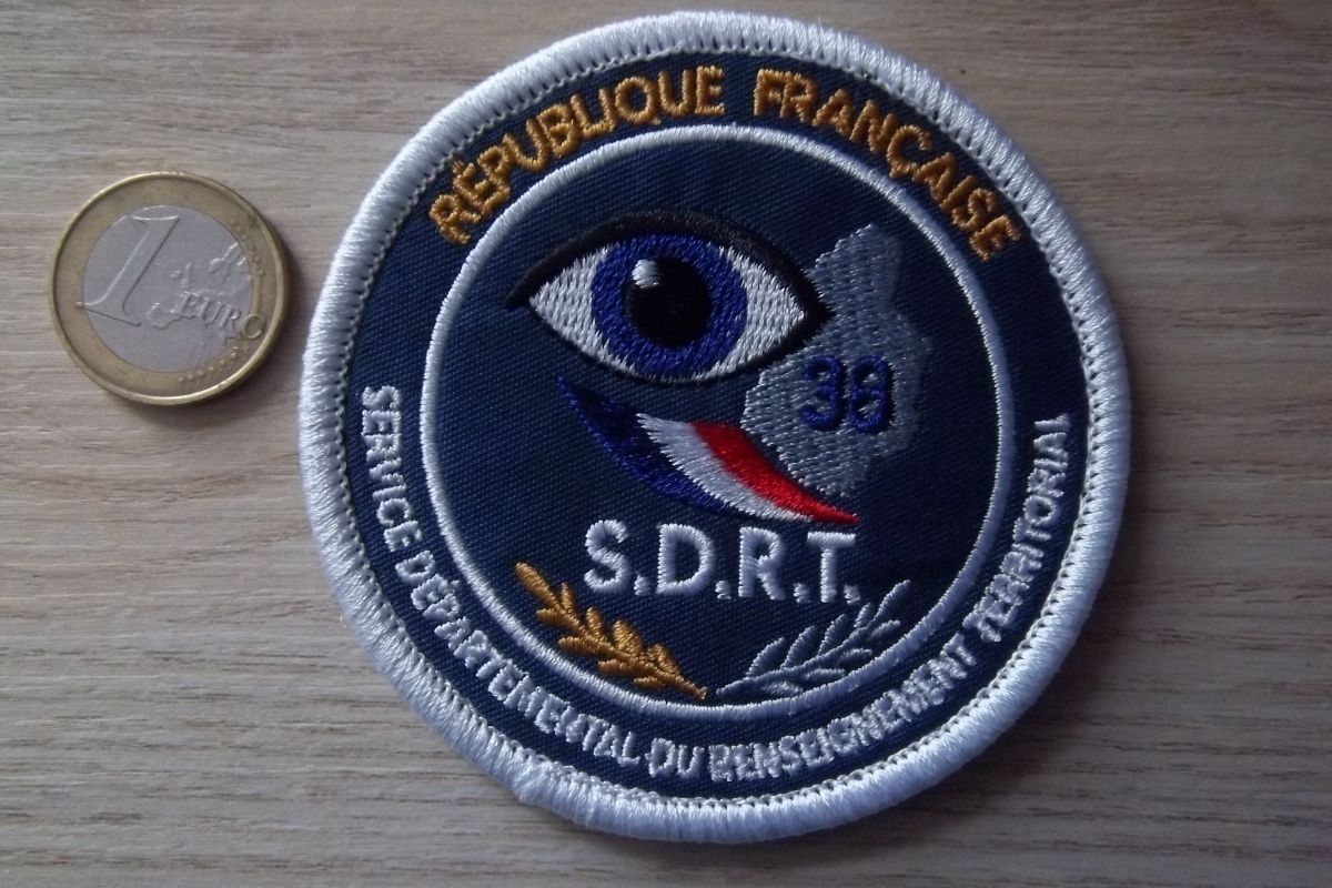 écusson collection S.D.R.T. Service Départemental Renseignement Territorial Isère
