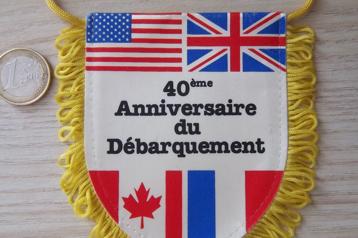 fanion commémoratif Normandie 1944-1984 débarquement 40 éme 