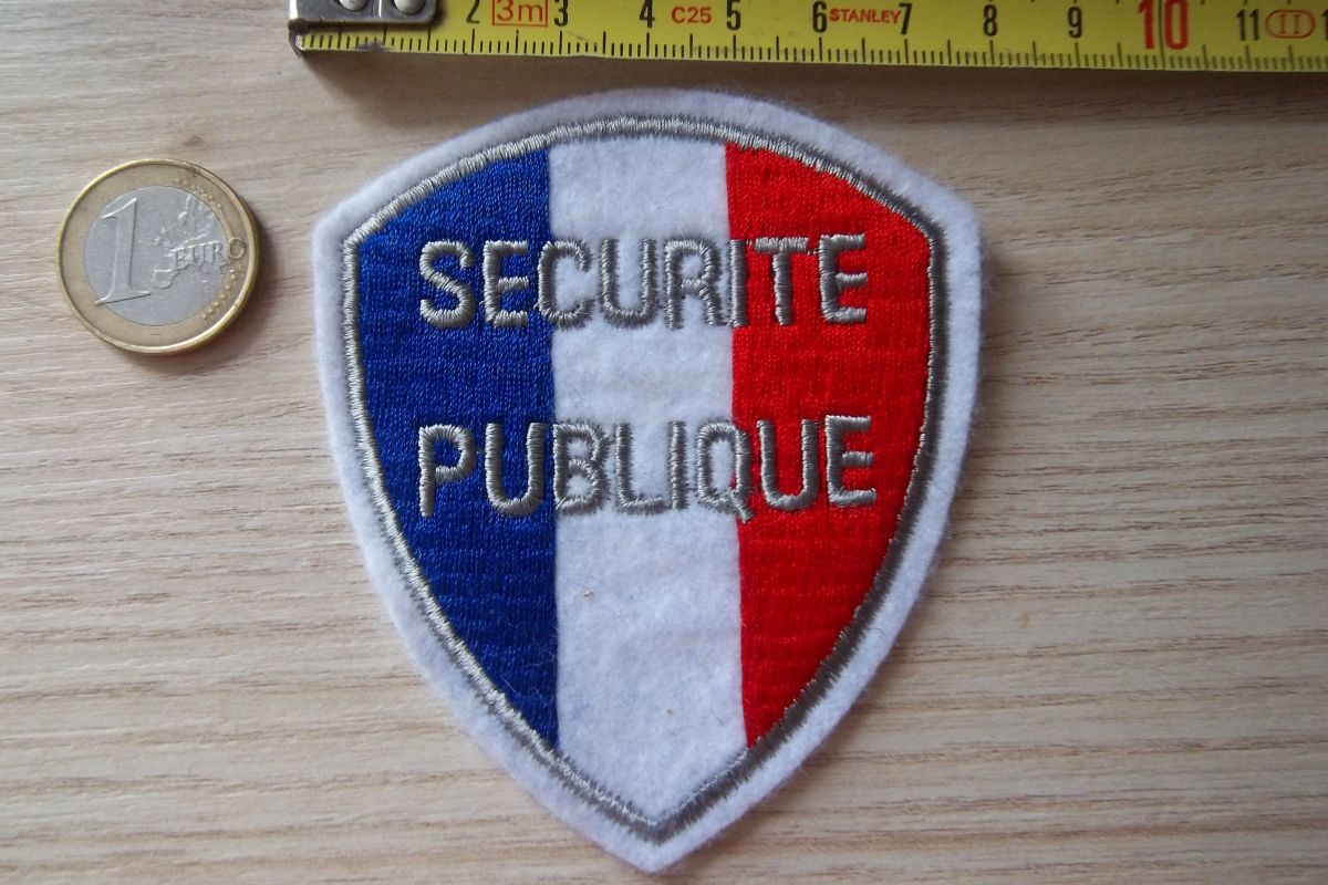 écusson obsolète sécurité publique insigne collection