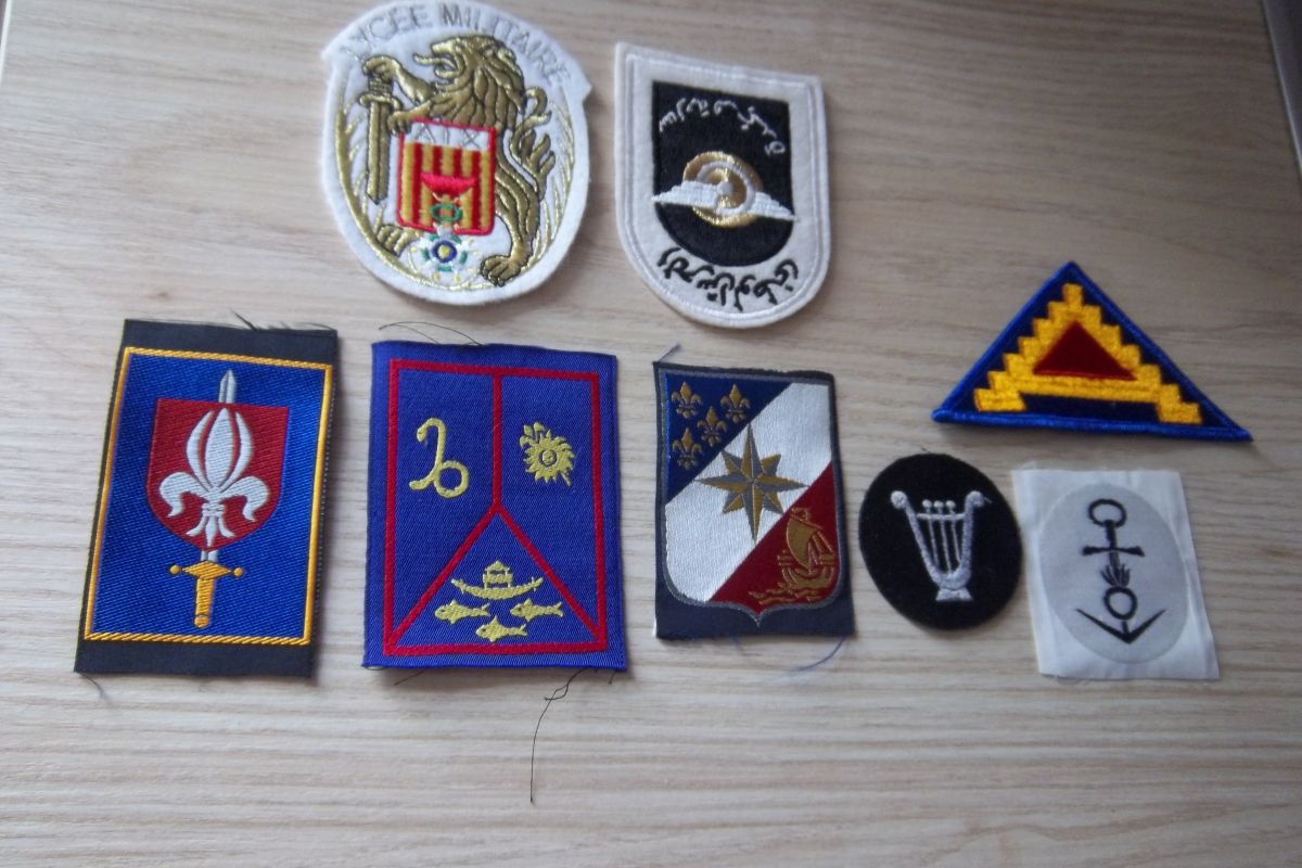 Photo 3 Lot patchs écussons insignes militaire armée vintage