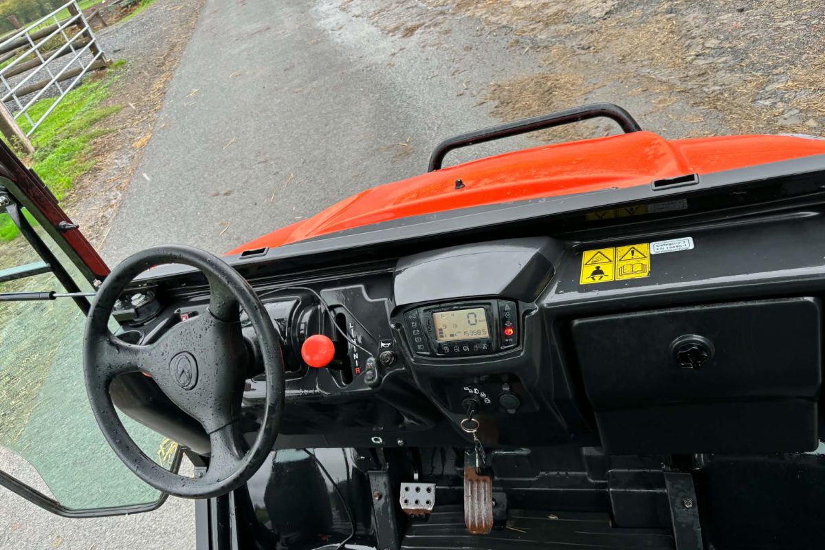Photo 3 KUBOTA RTV 1110 