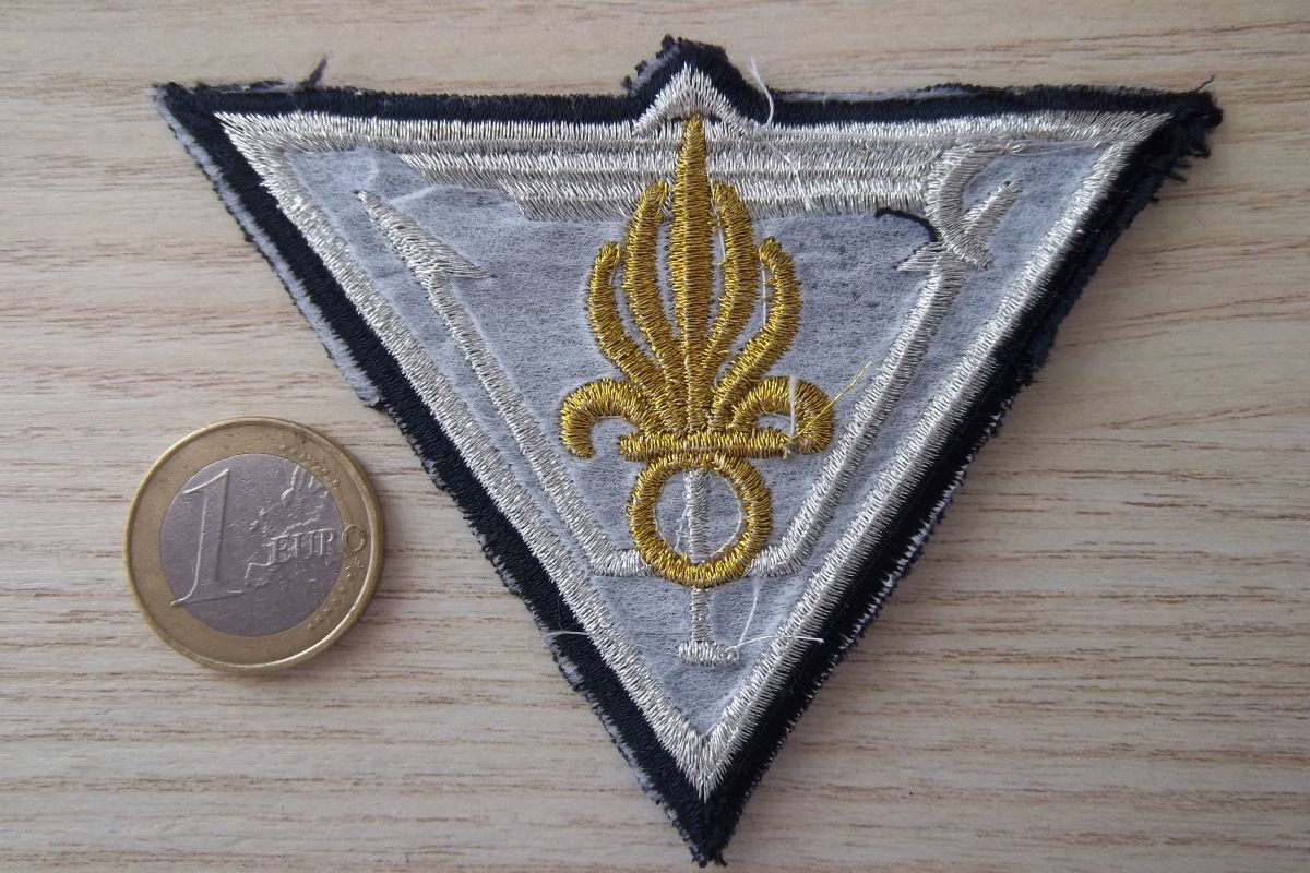 Photo 2 écusson légion 3éme compagnie 2° rgt. étranger parachutiste militaire