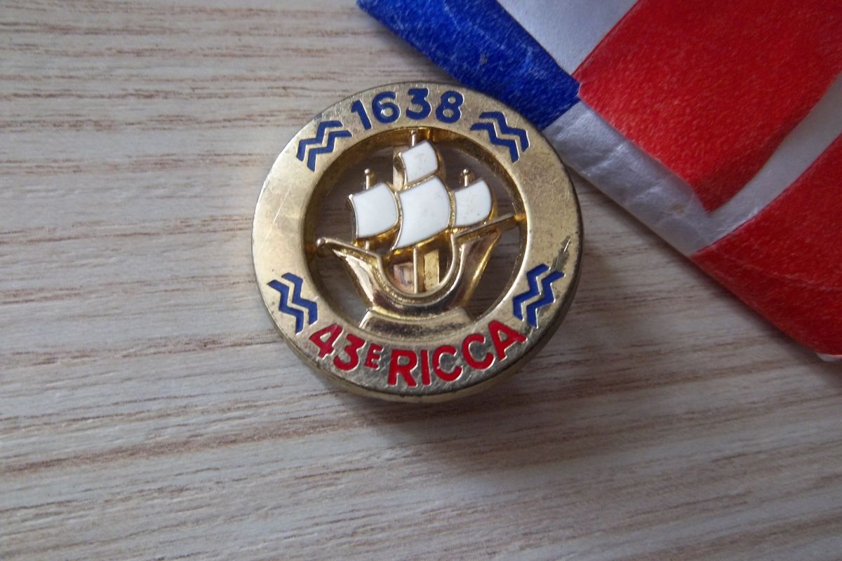  insigne 43 éme régiment infanterie commandement corps d'armée Lille Nord 