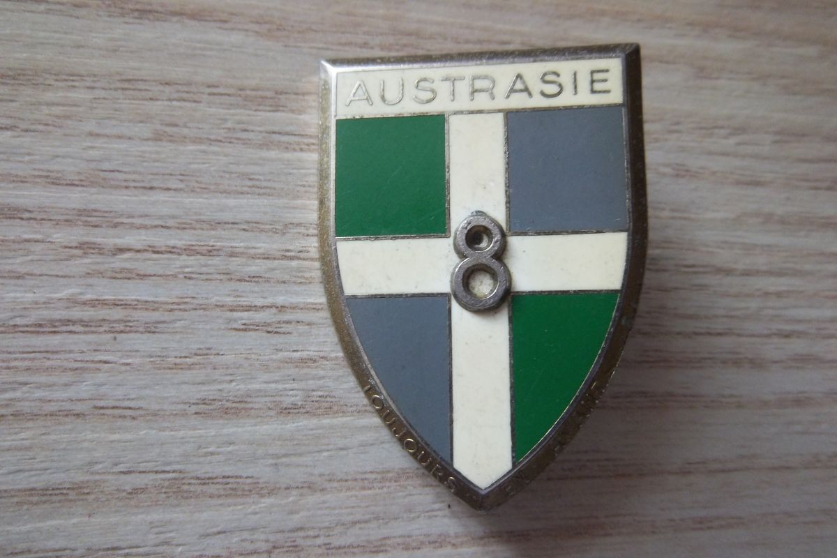insigne 8 régiment infanterie Delsart G1197 collection militaire