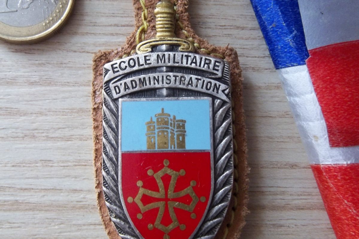 insigne école militaire d’administration Montpellier  G 1553