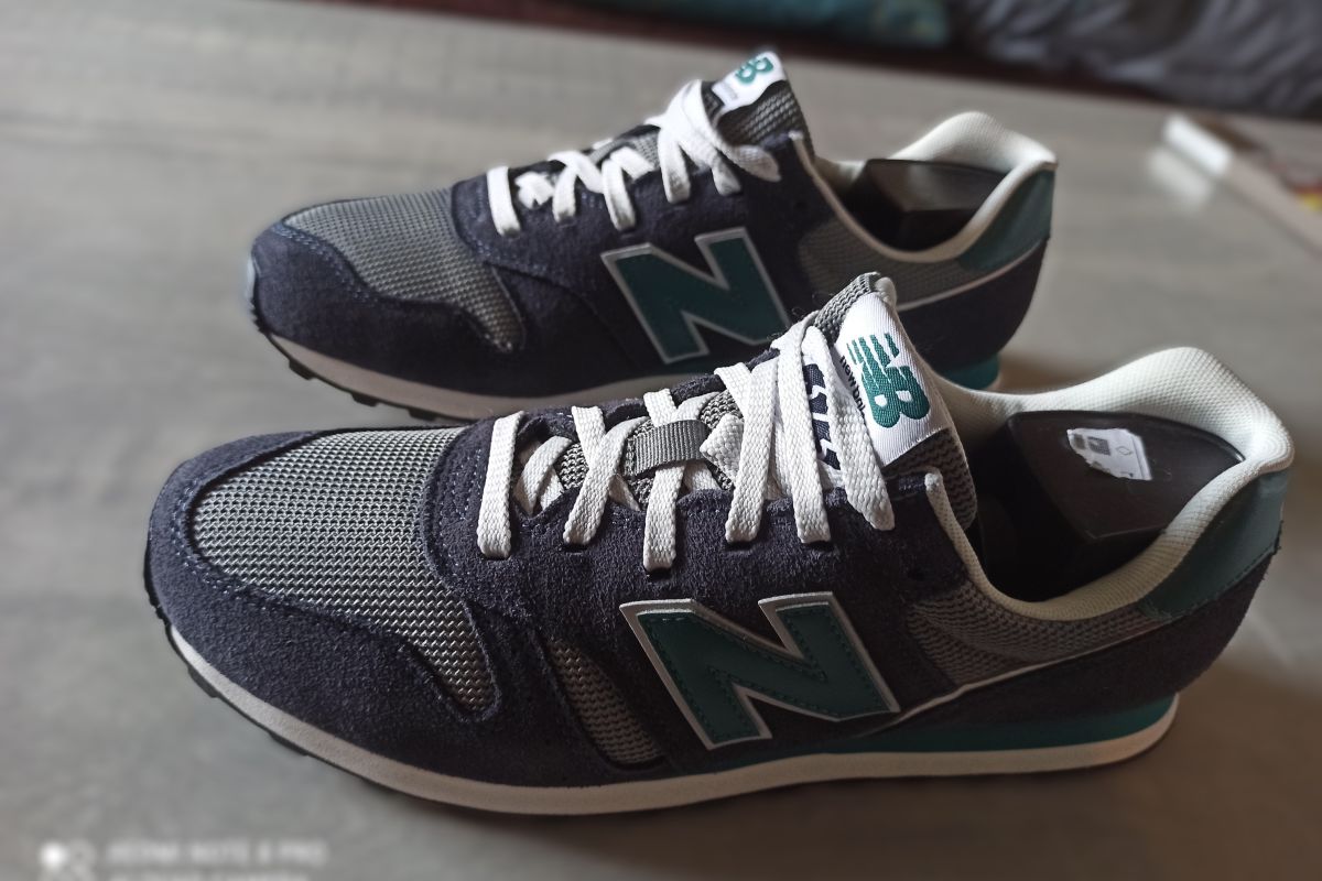 Basket New Balance 373 neuves t42