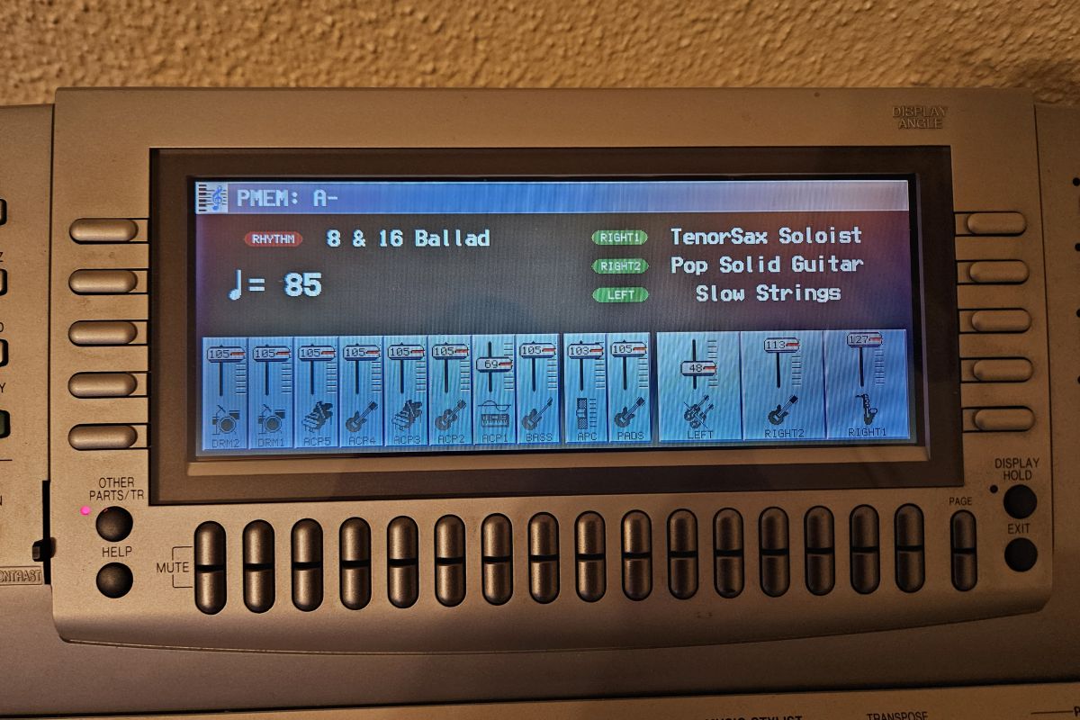 Photo 2 Synthétiseur-arrangeur TECHNICS