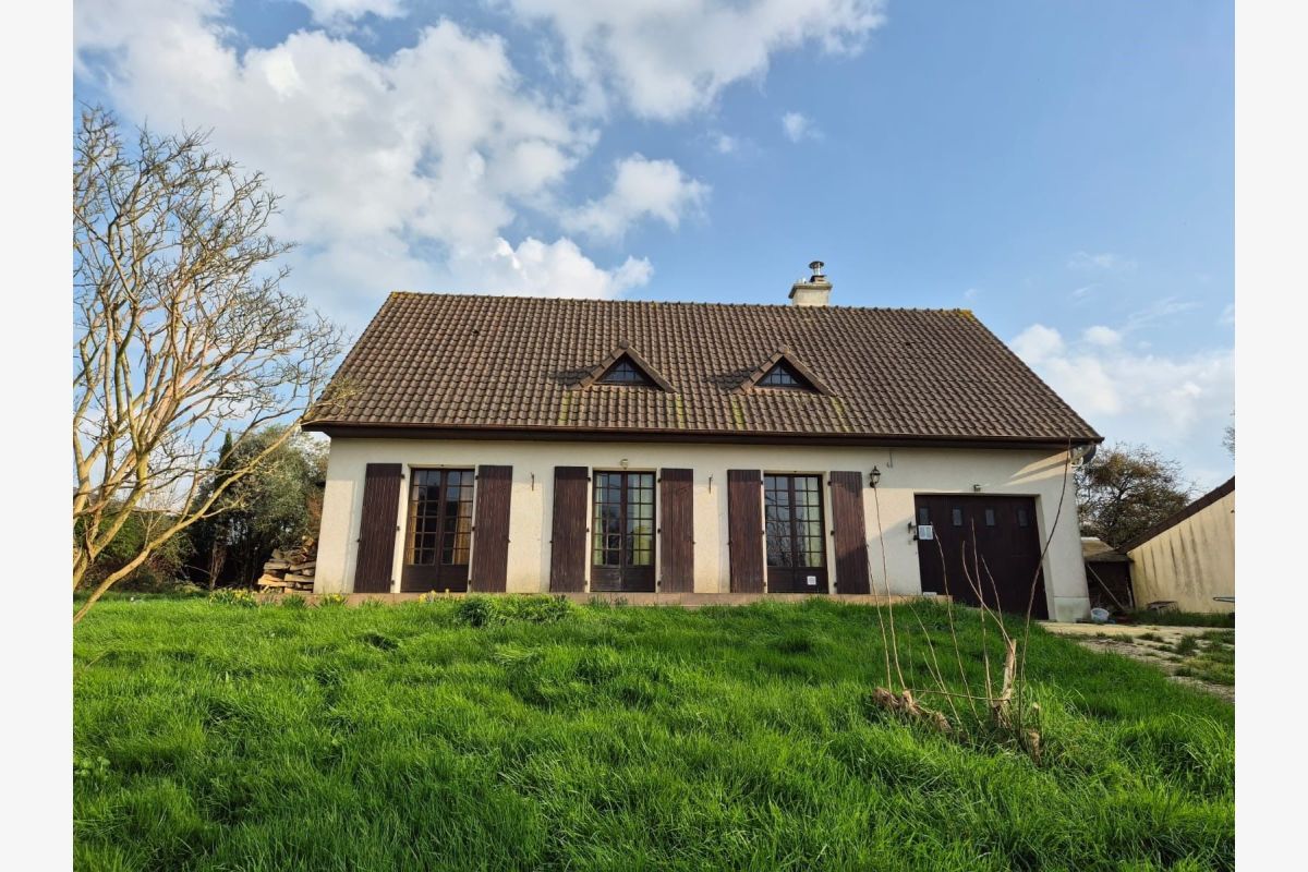 Maître Estelle Besancenot, Notaire, Dragey-Ronthon, Tél. 02.