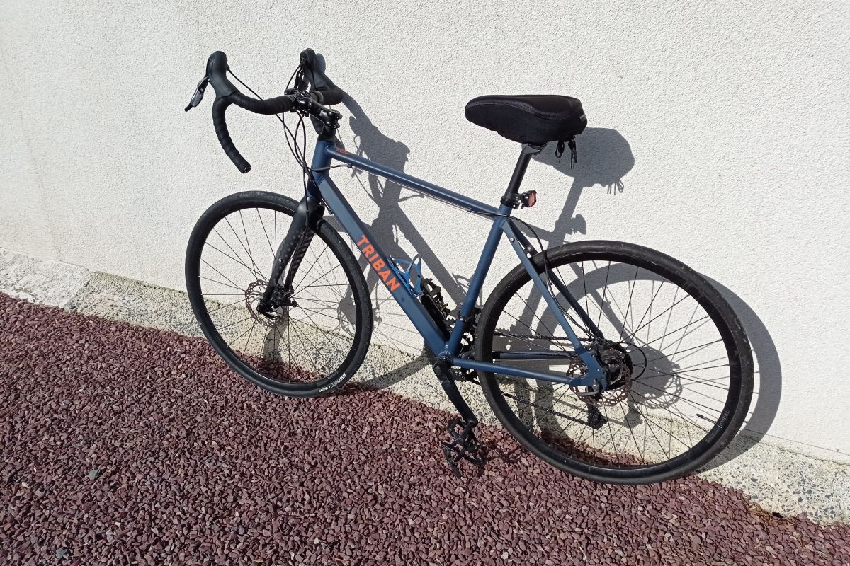 Vélo triban 120