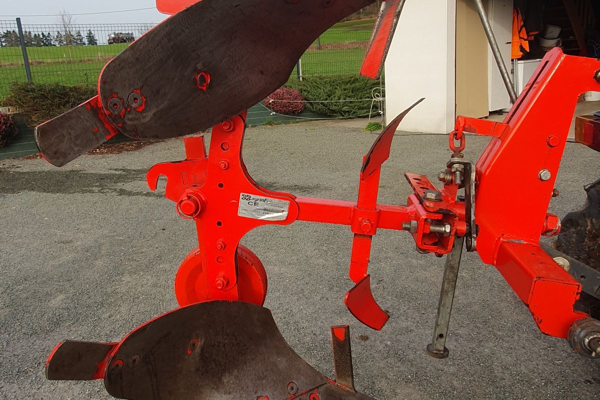 Photo 2 Charrue Colombia pour micro tracteur 