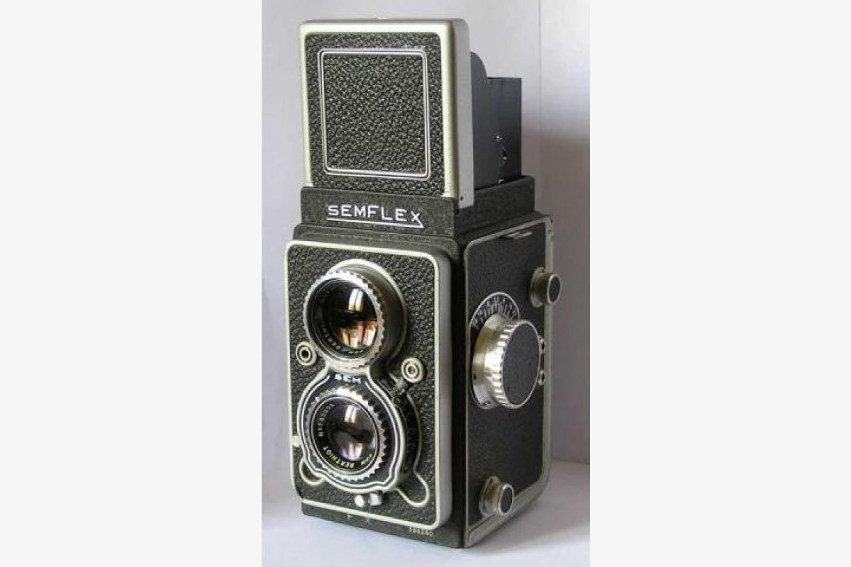 Ancien appareil photo Semflex