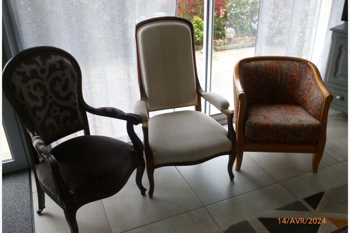 3 fauteuils - 102211_0.jpg