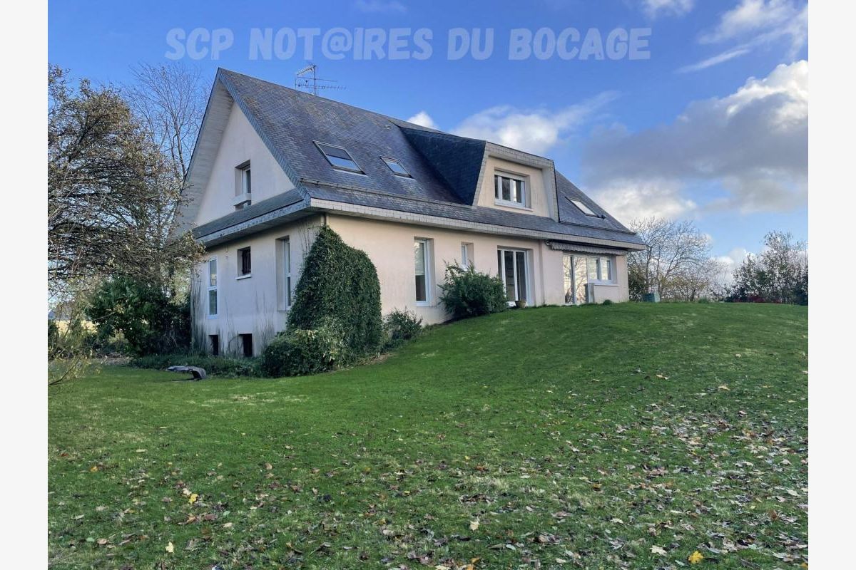 MAISON FAMILIALE RARE A LA VENTE - 104489_2.jpg