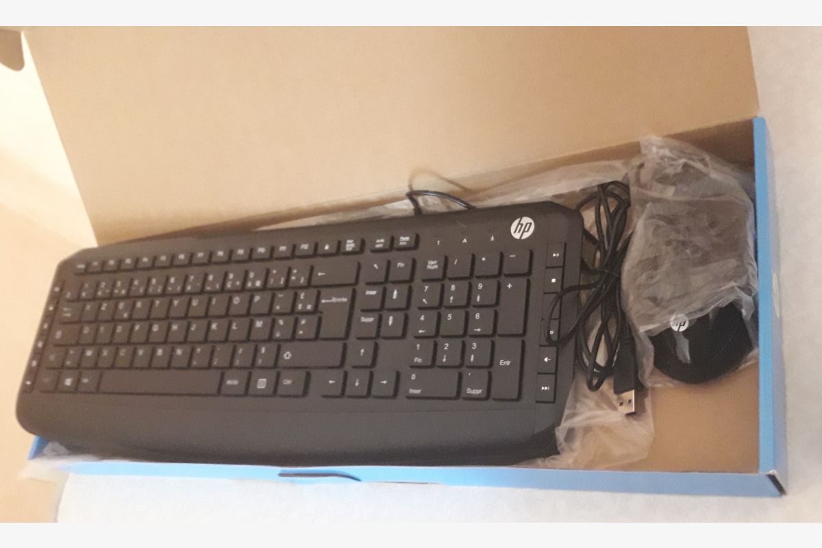 Ensemble clavier souris HP Pavilion 200 - 107624_1.jpg