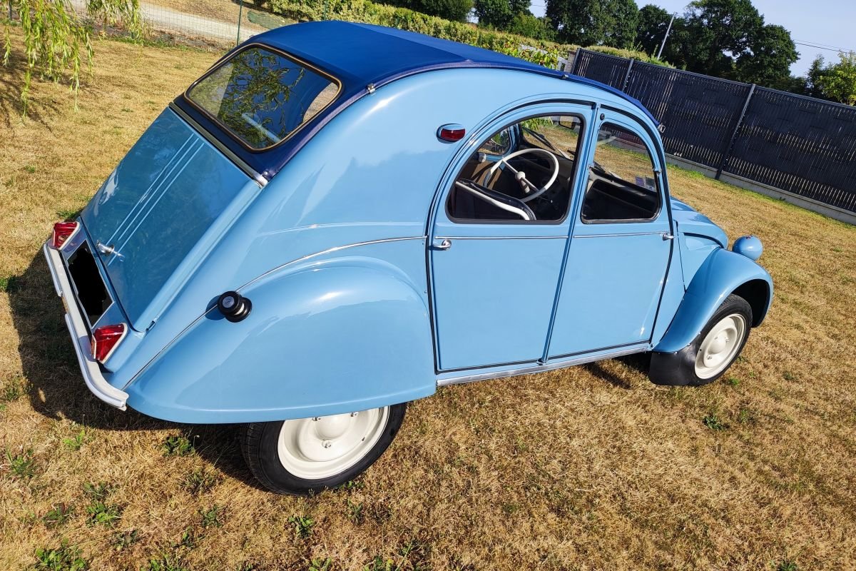 Citroën 2 CV AZ - 11003_1.jpg