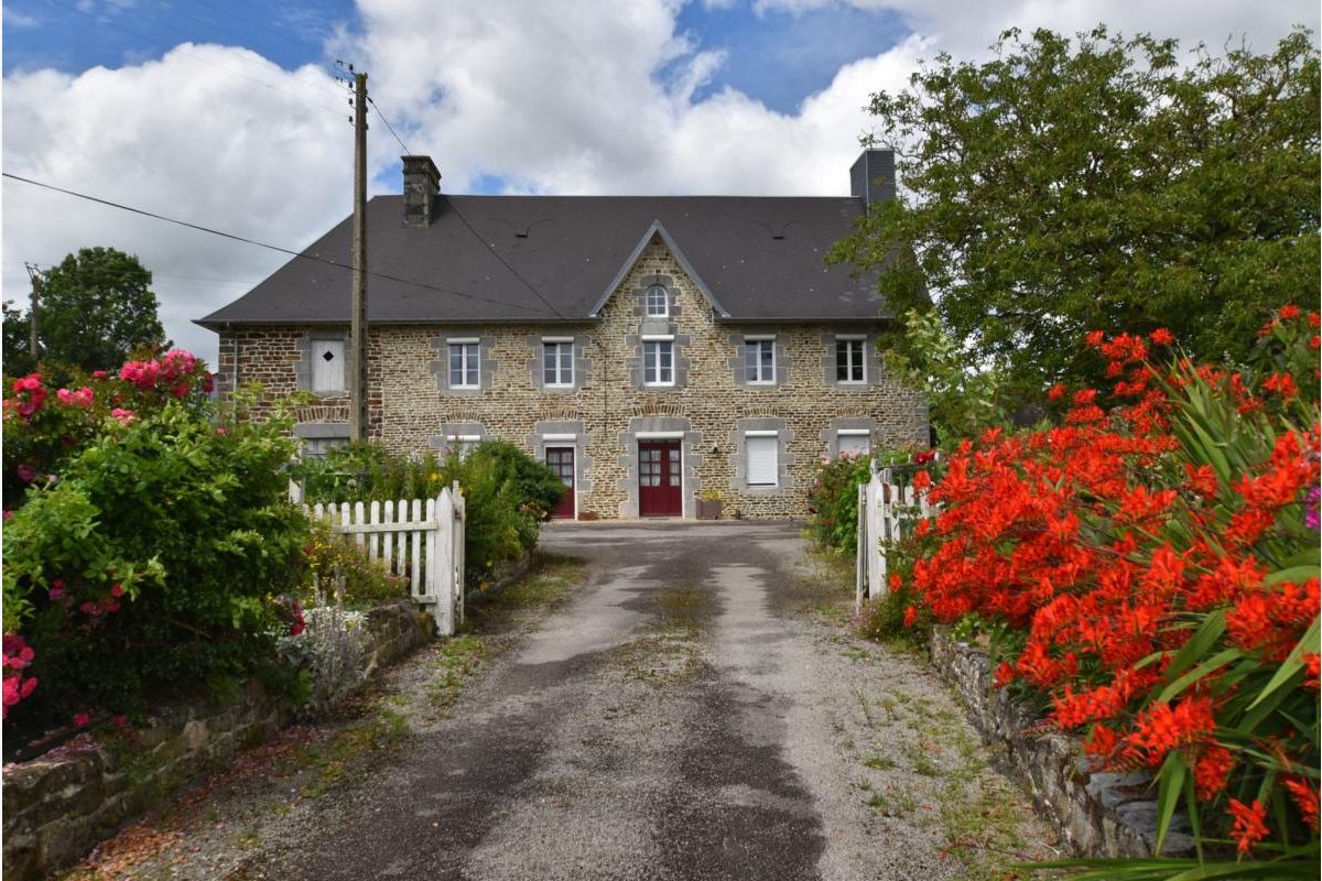 Maison à louer Roncey - 114153_0.jpg