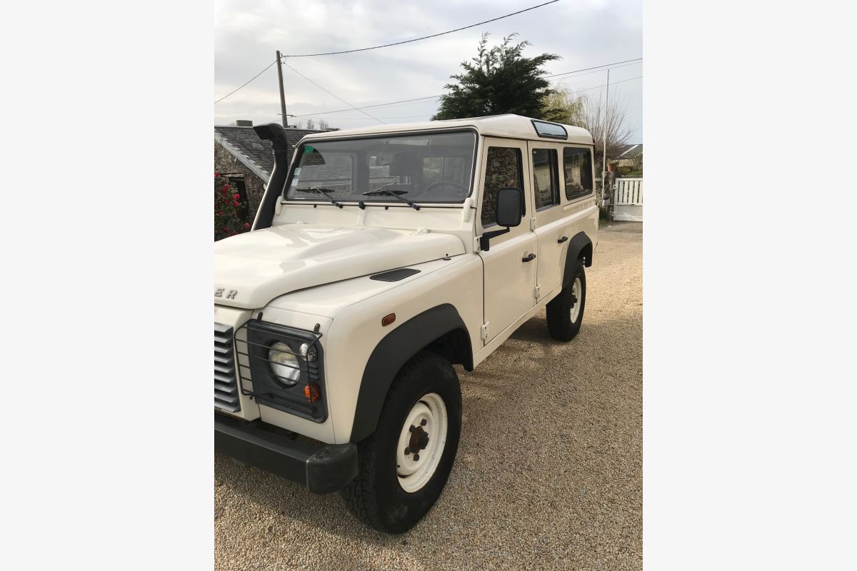 Defender 110 - 115373_0.jpg