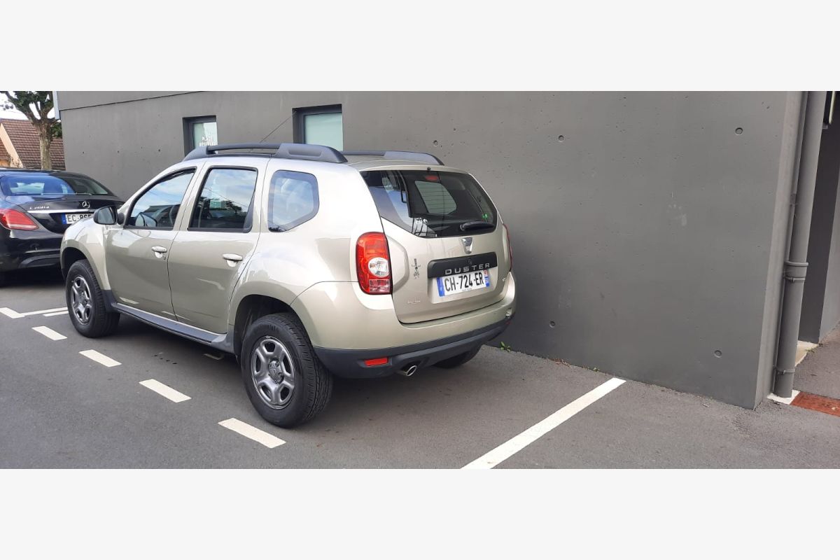 DUSTER 1.5DCI lauréate - 122345_0.jpg